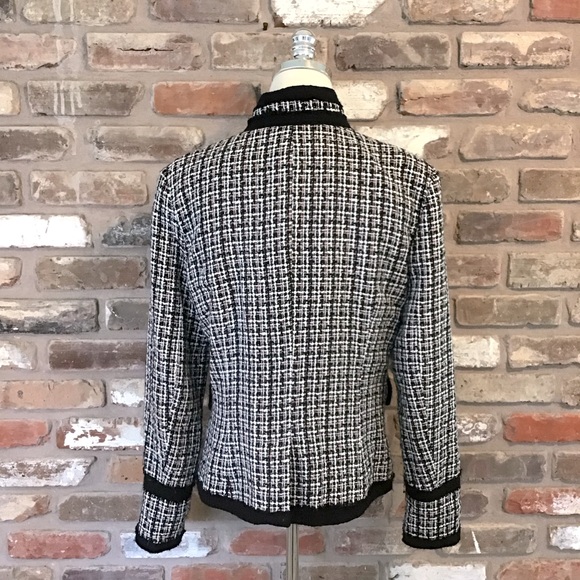 WHITE HOUSE BLACK MARKET Women’s Silk Blend Textured Plaid Blazer Jacket 12 - Picture 3 of 6